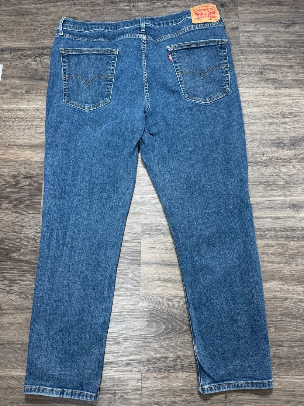 Levi's 514 Straight‎ Fit Men's Jeans W42 L30 Medium Wash Denim